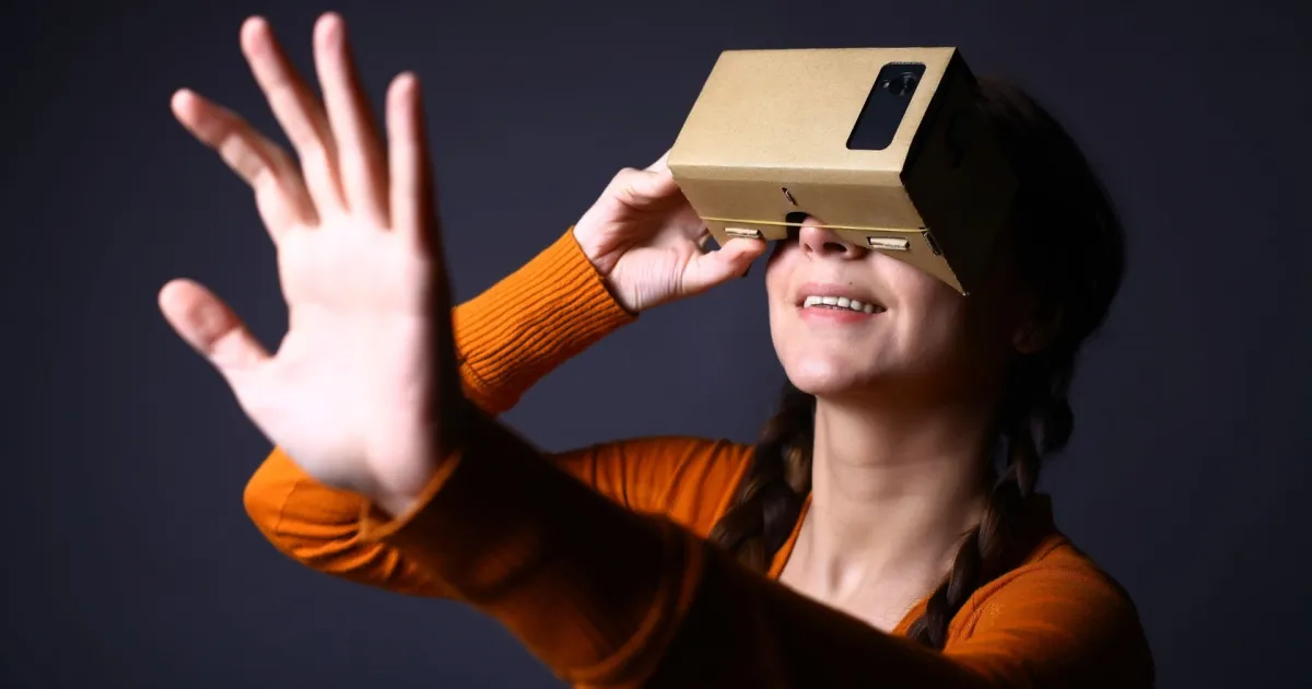 Can You Watch Netflix on Google Cardboard?